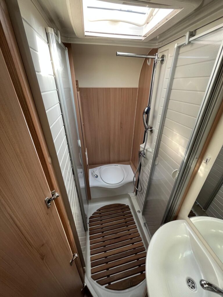 Burstner Ixeo Time 664