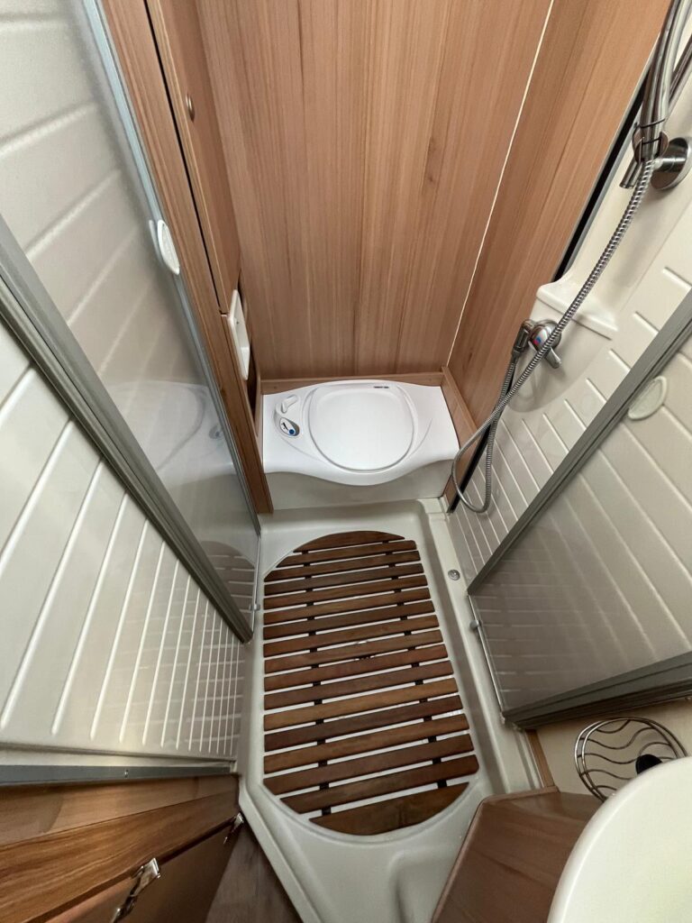 Burstner Ixeo Time 664