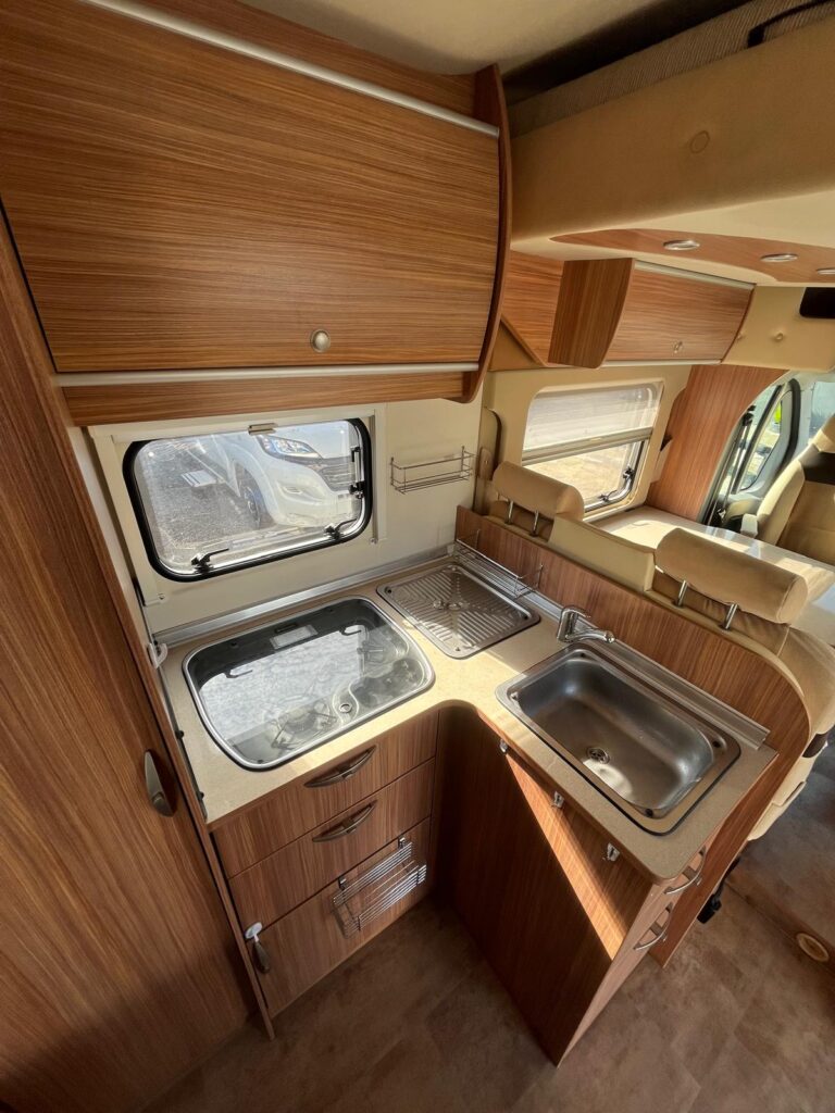 Burstner Ixeo Time 664