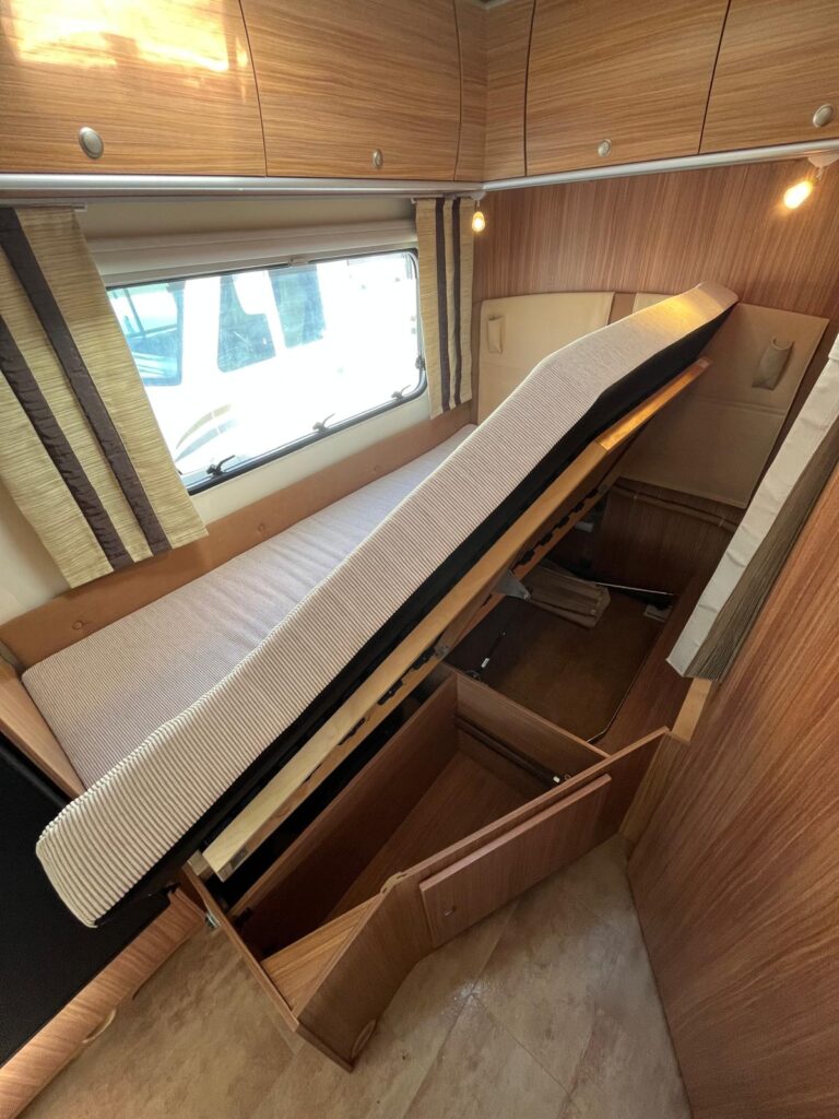 Burstner Ixeo Time 664