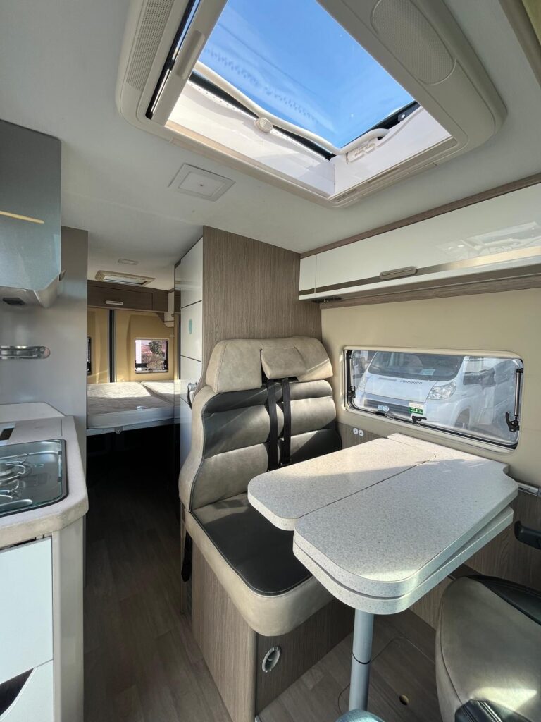 Furgão Chausson 2020