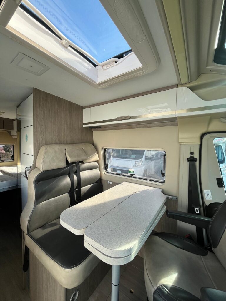 Furgão Chausson 2020