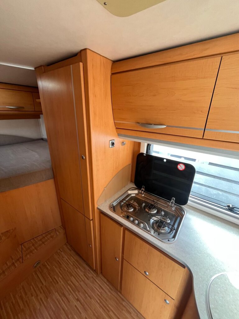 Hymer Integral B664