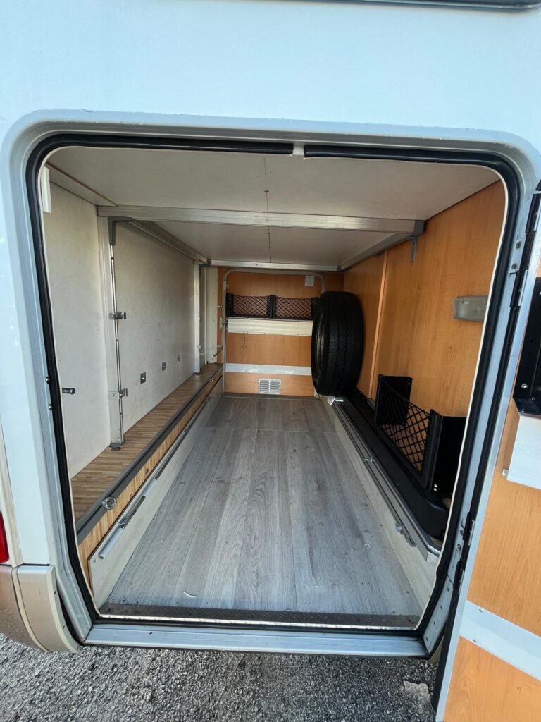 Hymer Integral B664