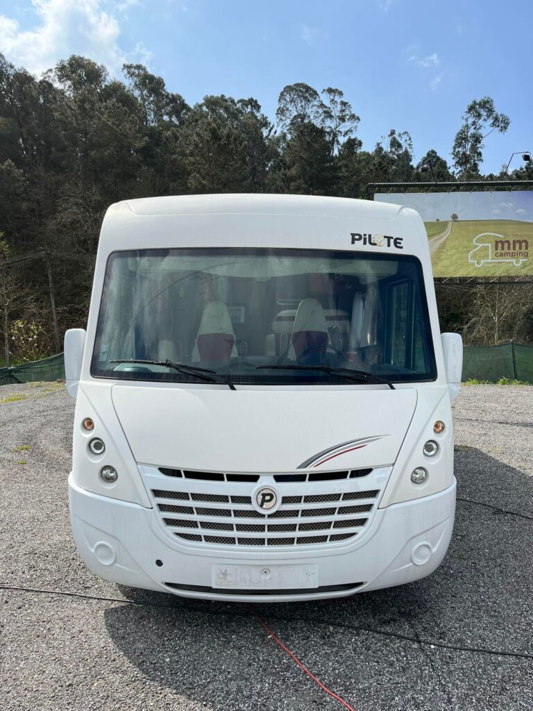Pilote Aventura 740