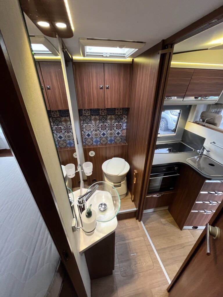 Adria Matrix 670 SC Plus 2017