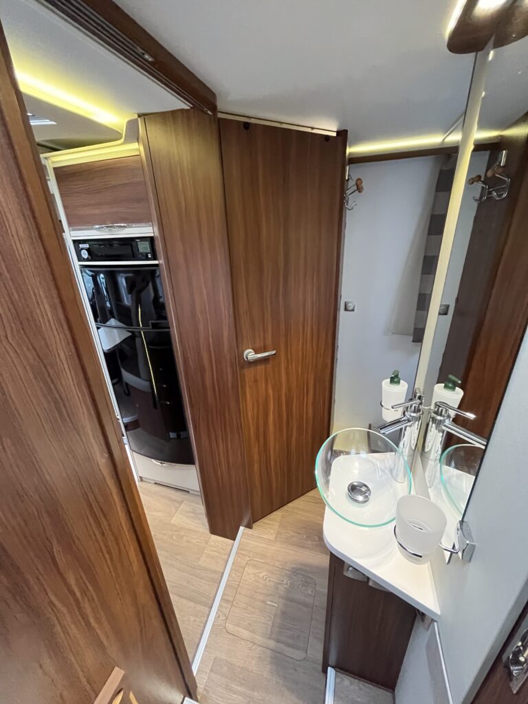 Adria Matrix 670 SC Plus 2017