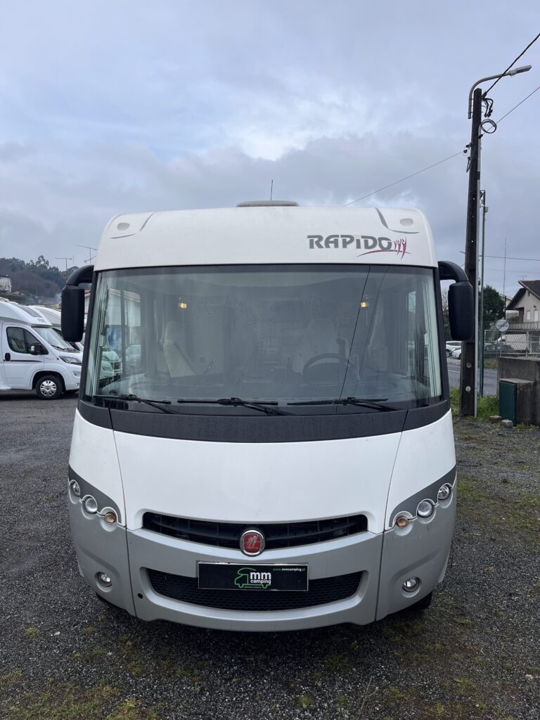 Rapido Integral 890 F  Cama central e basculante