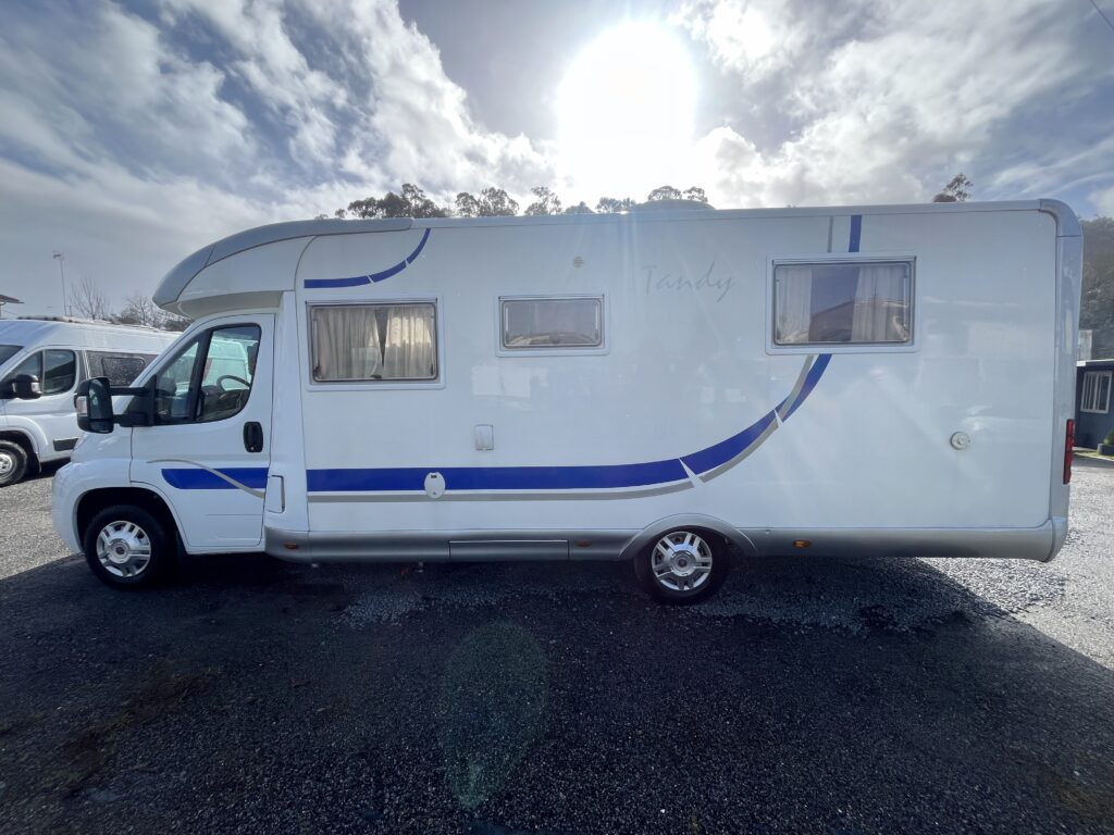 McLouis P700 Cama Central