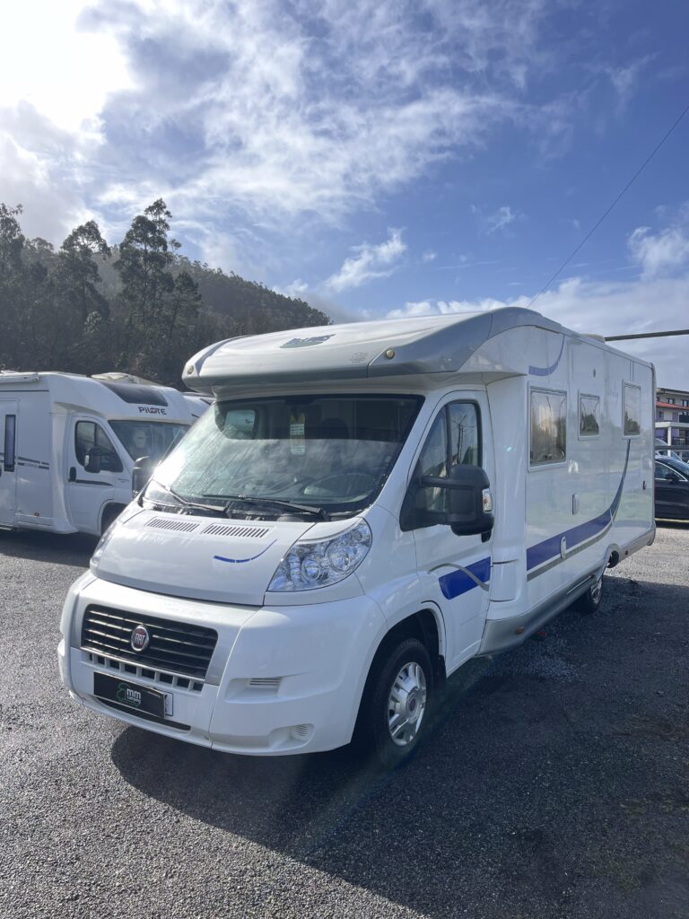 McLouis P700 Cama Central