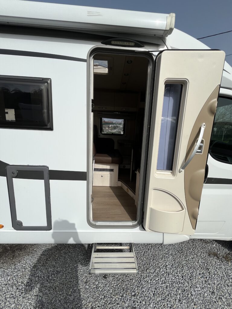 Burstner Brevio T646