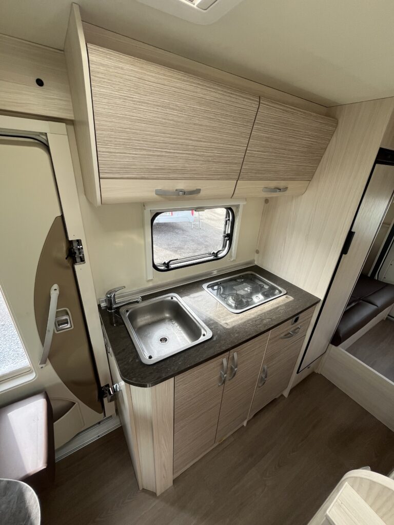 Burstner Brevio T646