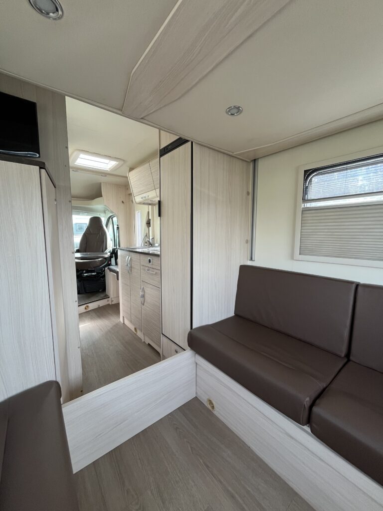 Burstner Brevio T646