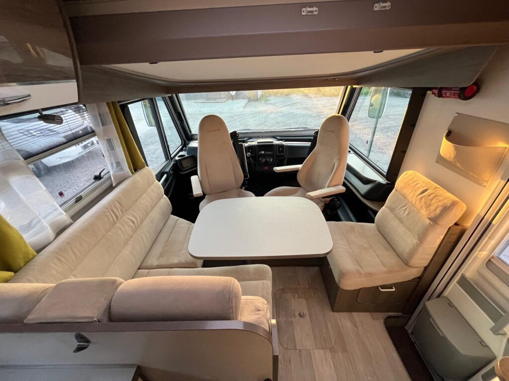 Bavaria Style T700