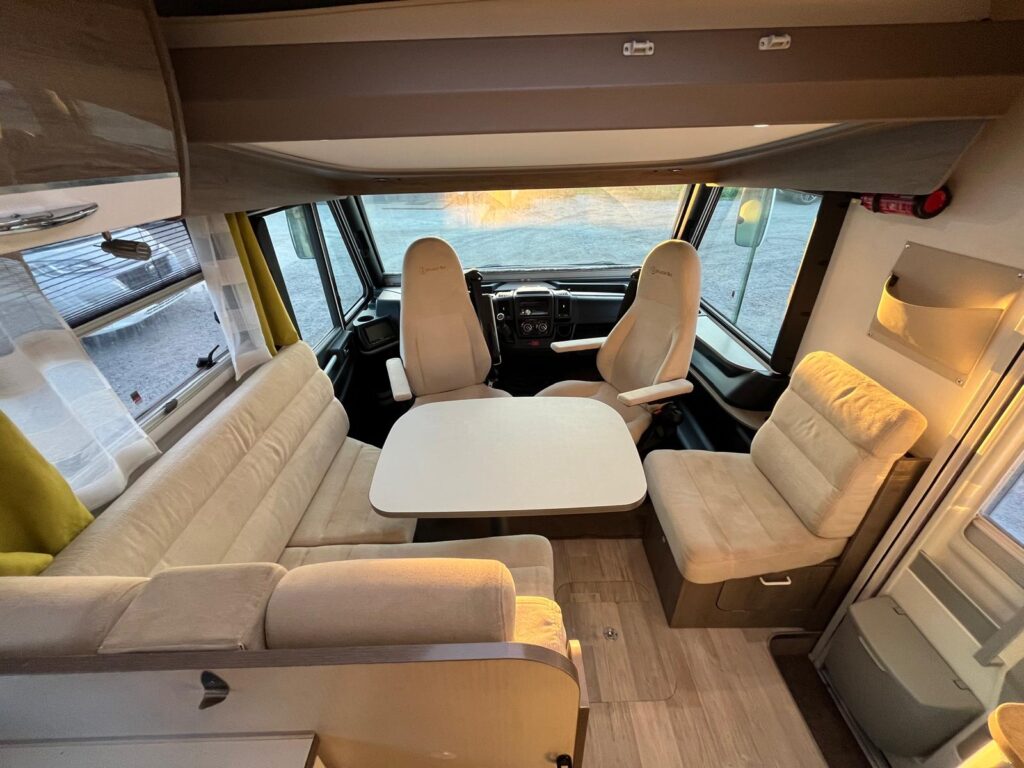 Bavaria Style T700