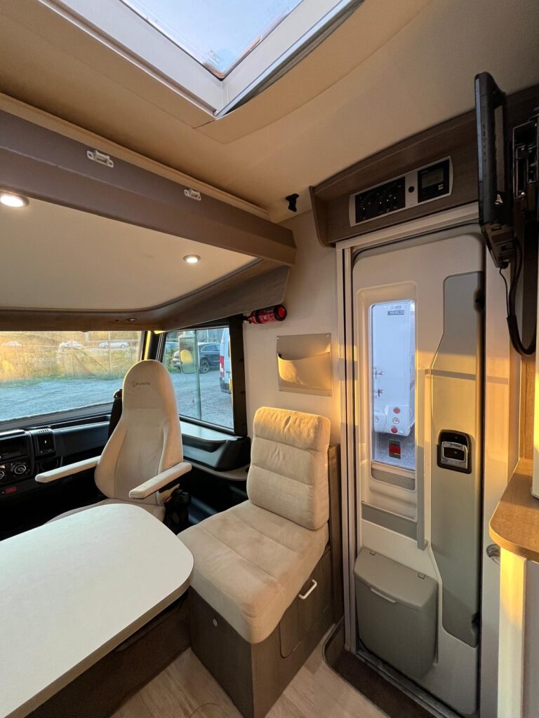 Bavaria Style T700