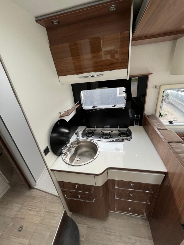 Pilote Essentiel 746