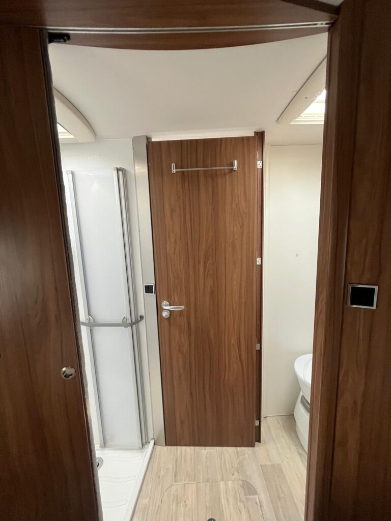 Pilote Essentiel 746