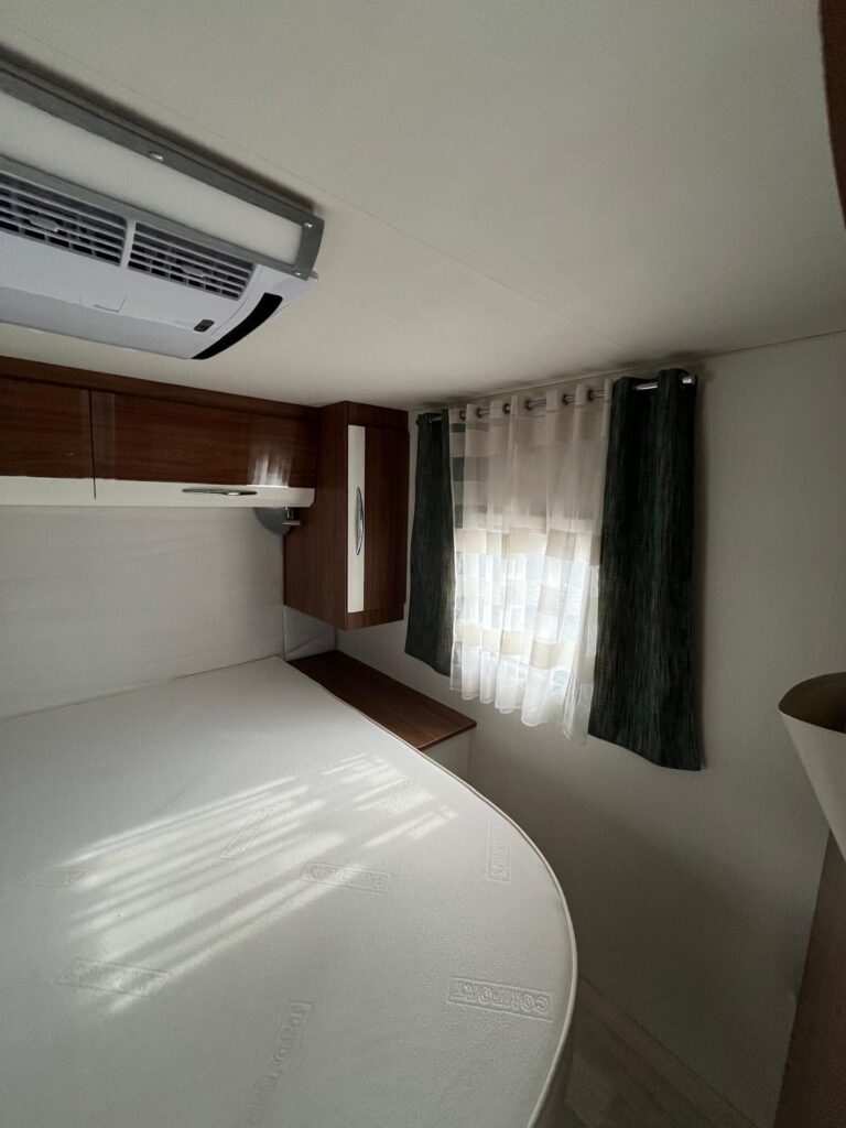 Pilote Essentiel 746