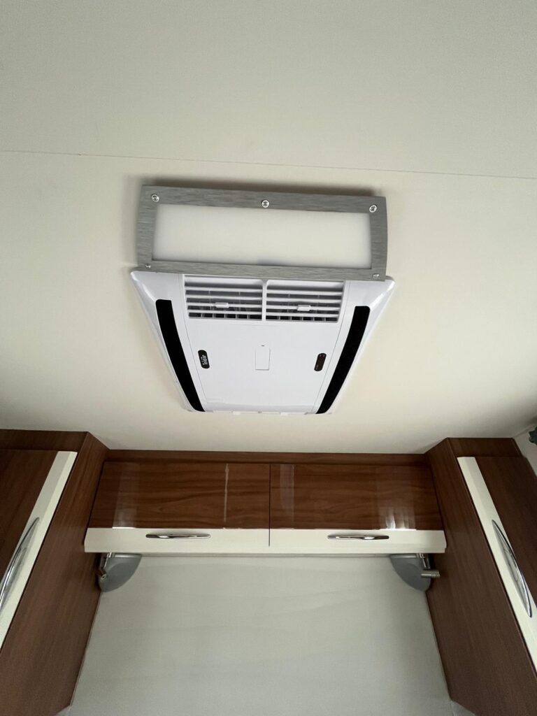 Pilote Essentiel 746