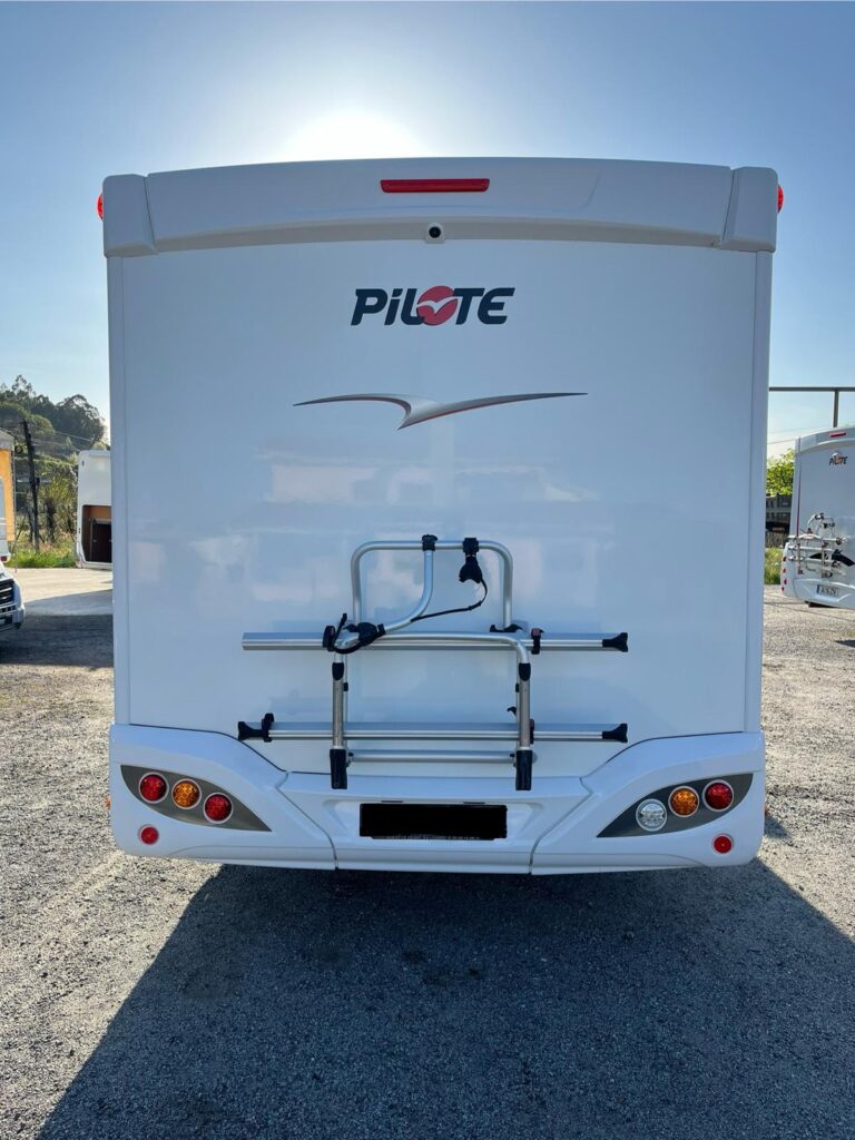 Pilote Essentiel 746