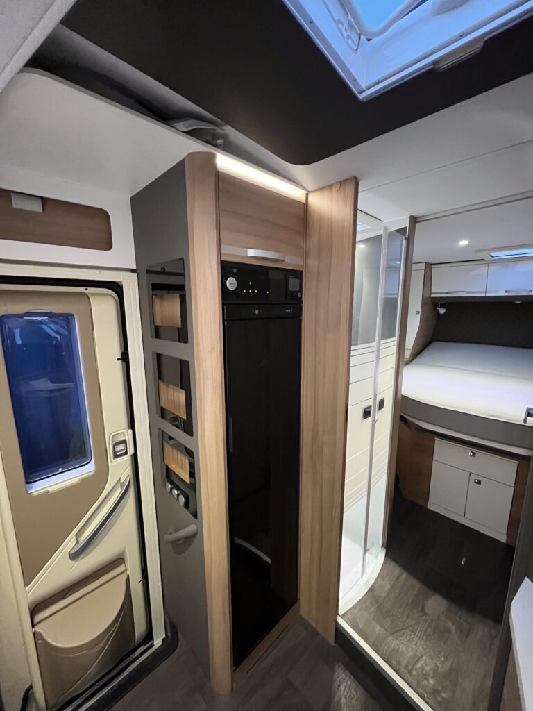 Adria Matrix Axess DC 670