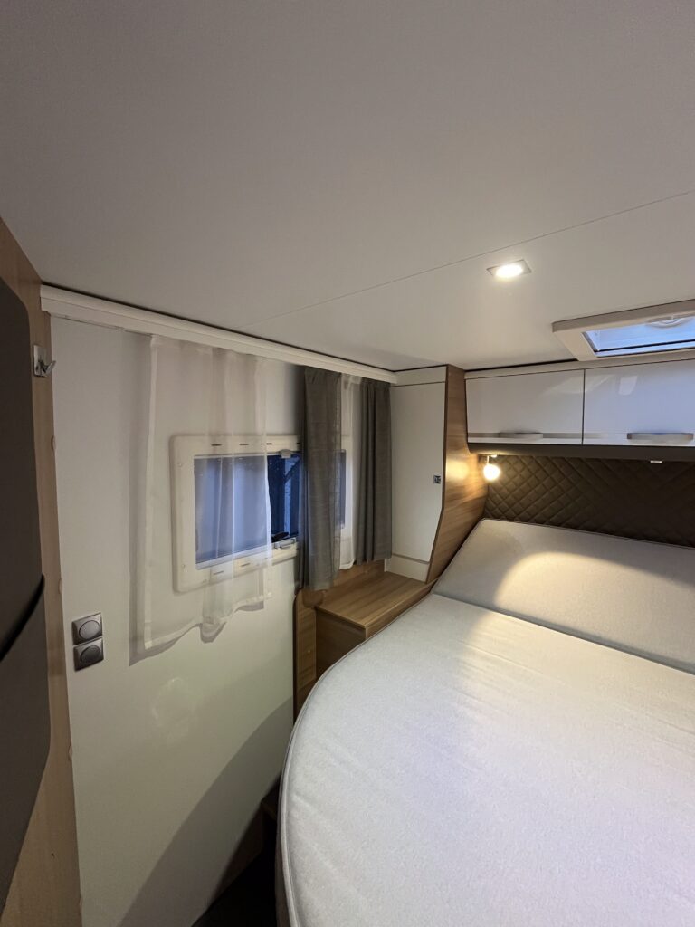 Adria Matrix Axess DC 670