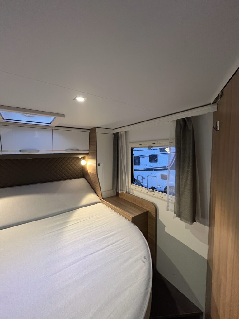 Adria Matrix Axess DC 670