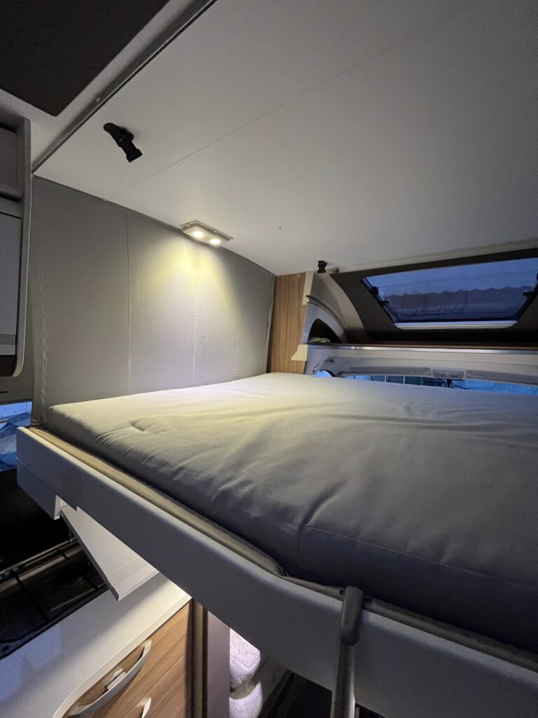 Adria Matrix Axess DC 670