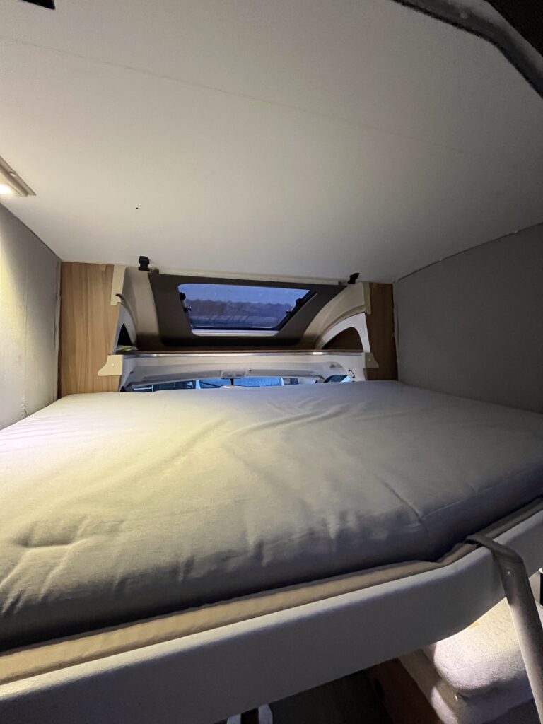 Adria Matrix Axess DC 670