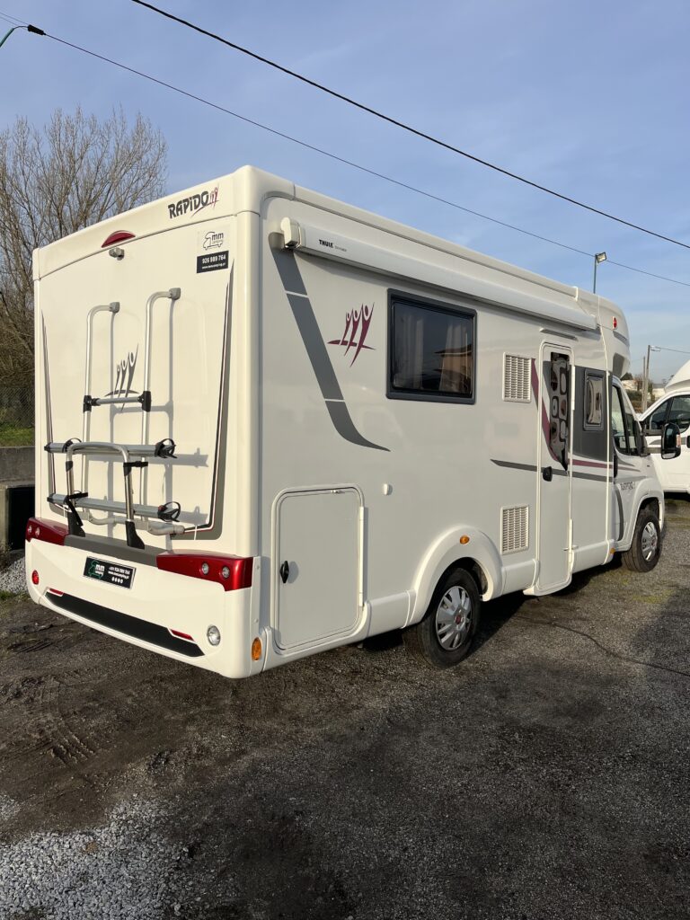 Rapido 650F Cama Central e Basculante