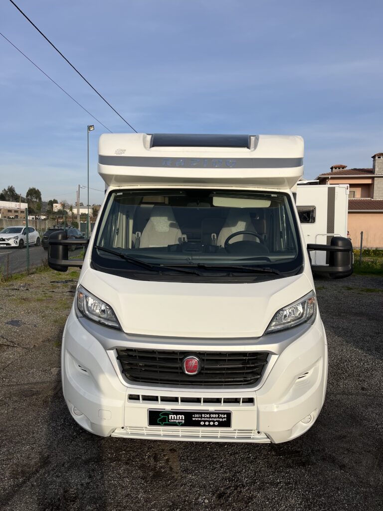 Rapido 650F Cama Central e Basculante