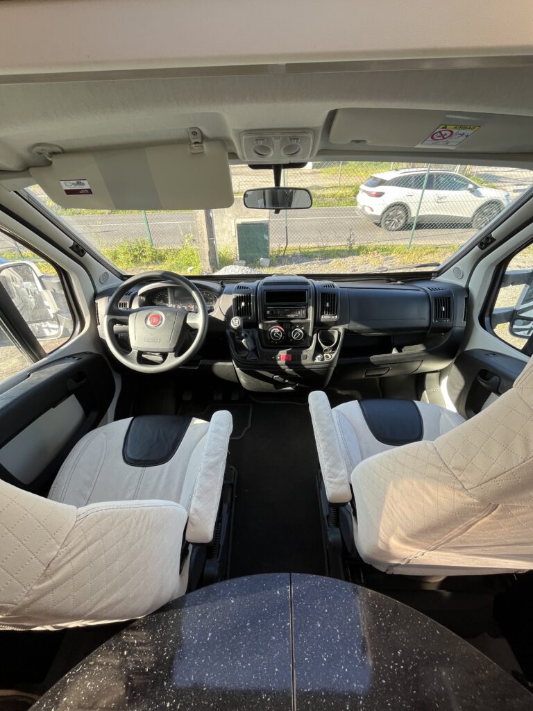 Florium Black Pearl 70 Cama central e basculante