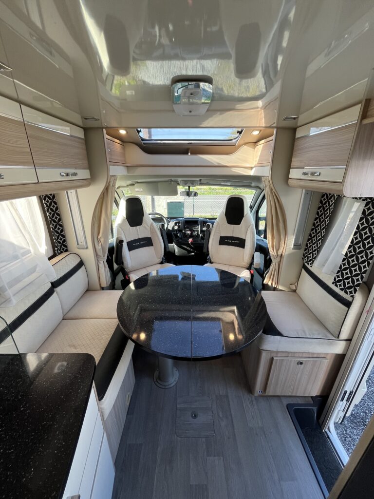 Florium Black Pearl 70 Cama central e basculante