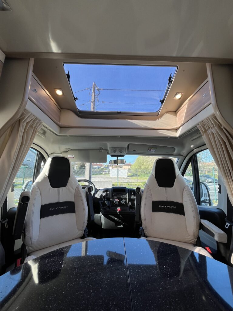 Florium Black Pearl 70 Cama central e basculante