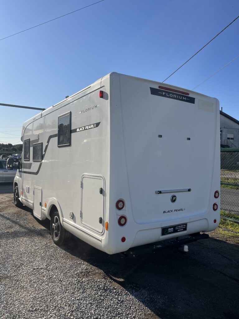 Florium Black Pearl 70 Cama central e basculante