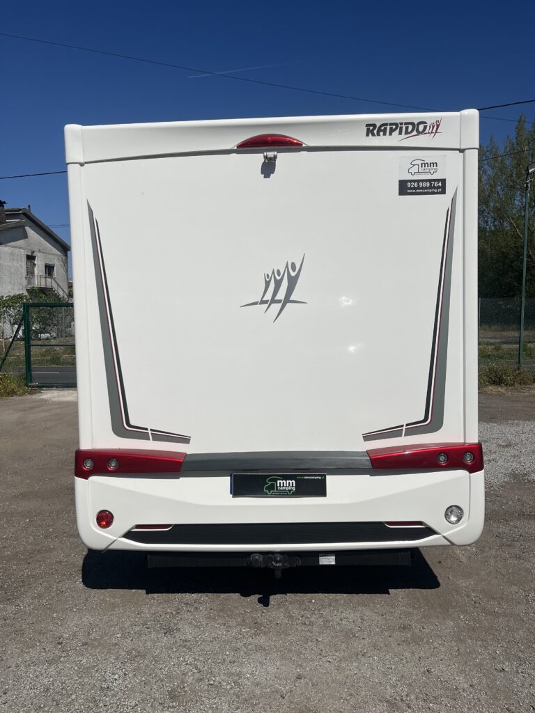 Rapido 665F Camas gemeas e basculante