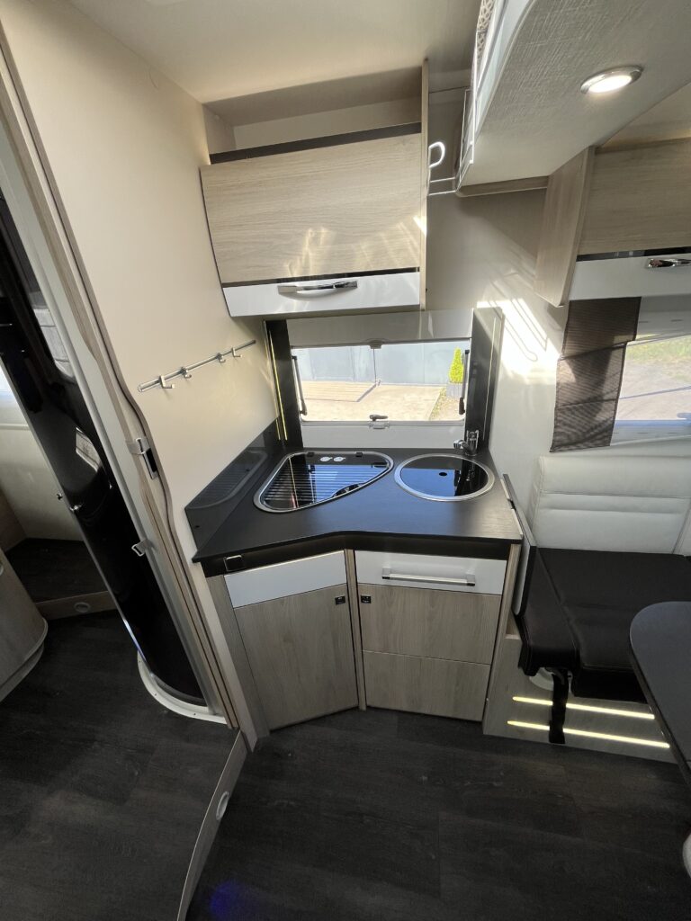 Chausson Titanium 738 XLB Cama central e basculante