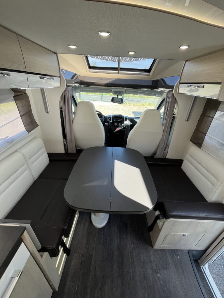 Chausson Titanium 738 XLB Cama central e basculante