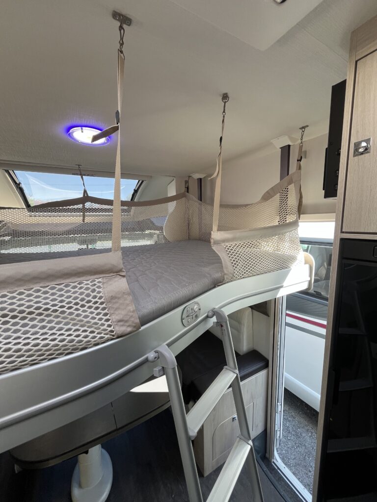 Chausson Titanium 738 XLB Cama central e basculante