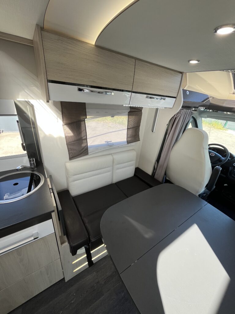 Chausson Titanium 738 XLB Cama central e basculante