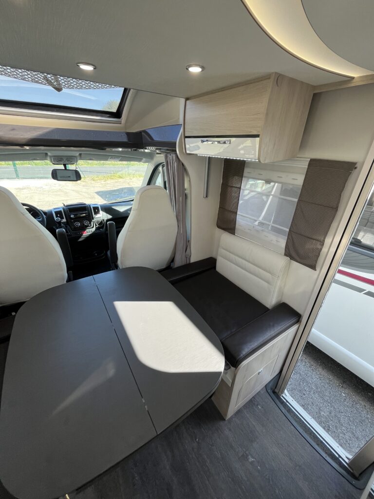 Chausson Titanium 738 XLB Cama central e basculante