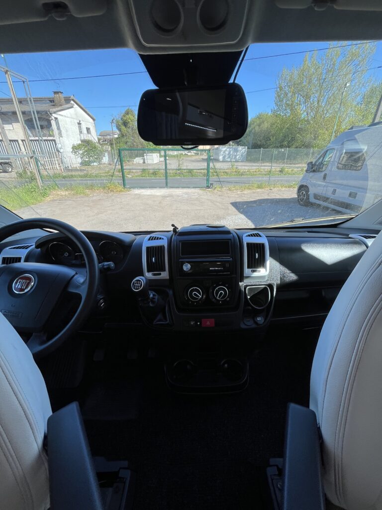 Chausson Titanium 738 XLB Cama central e basculante