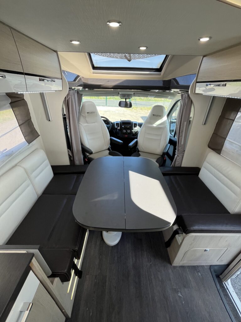 Chausson Titanium 738 XLB Cama central e basculante