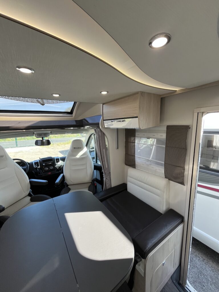 Chausson Titanium 738 XLB Cama central e basculante