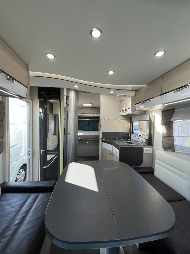 Chausson Titanium 738 XLB Cama central e basculante