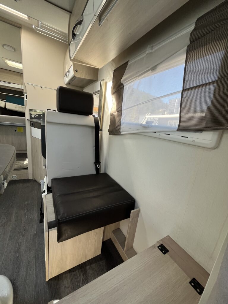 Chausson Titanium 738 XLB Cama central e basculante