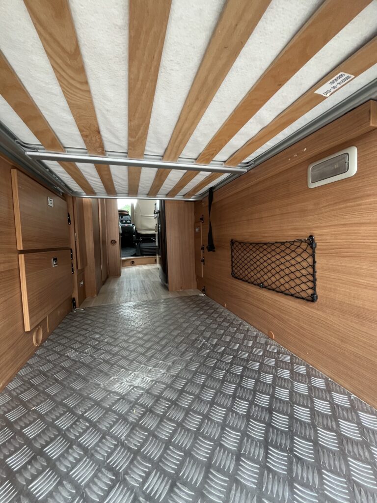 Furgão Campérêve Magellan 641