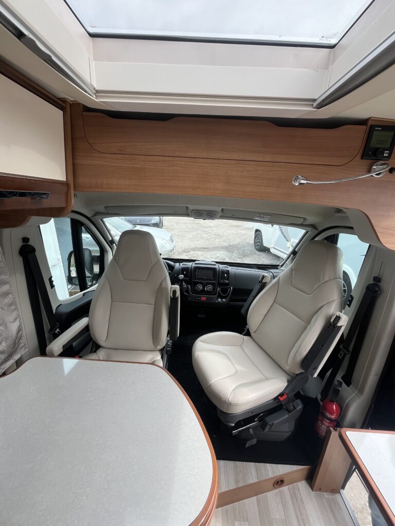 Furgão Campérêve Magellan 641