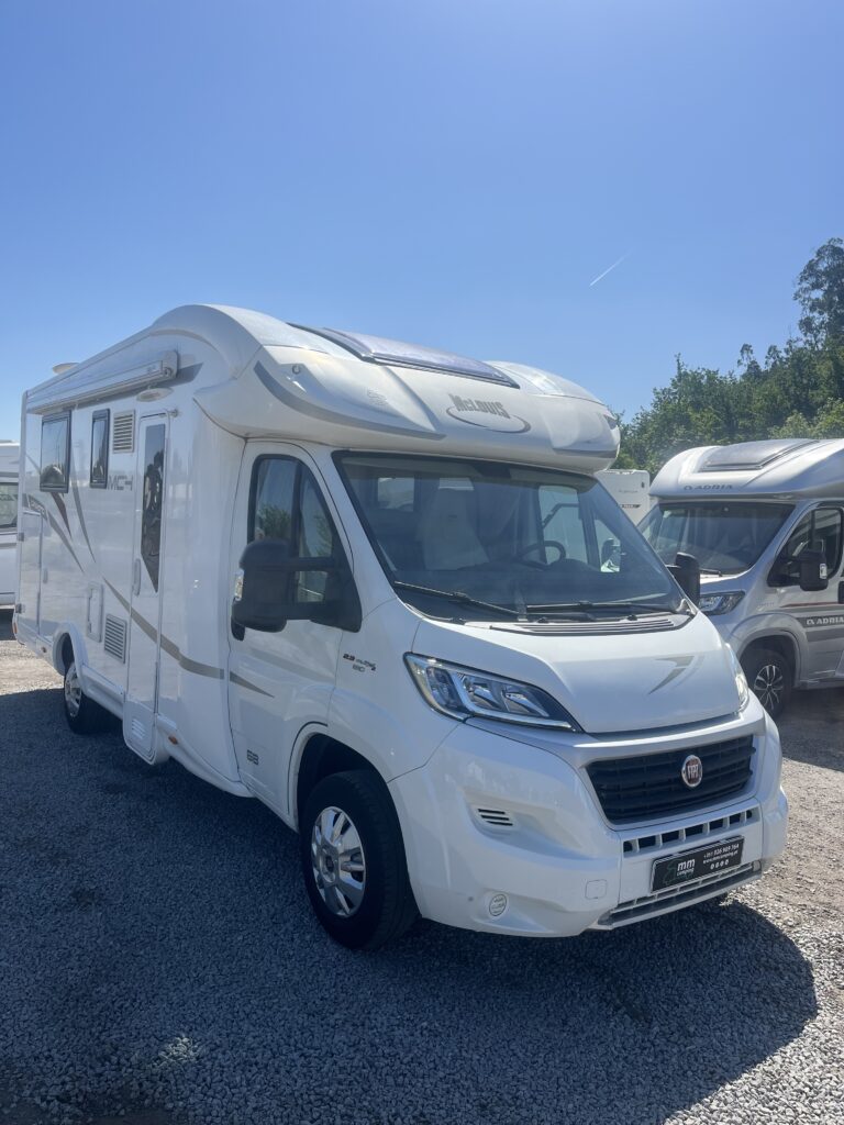 McLouis Mc4 68 cama central e basculante